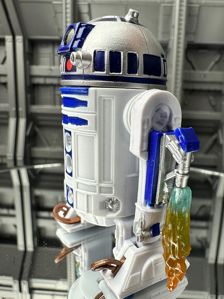 R2-D2 (With Booster Rockets)