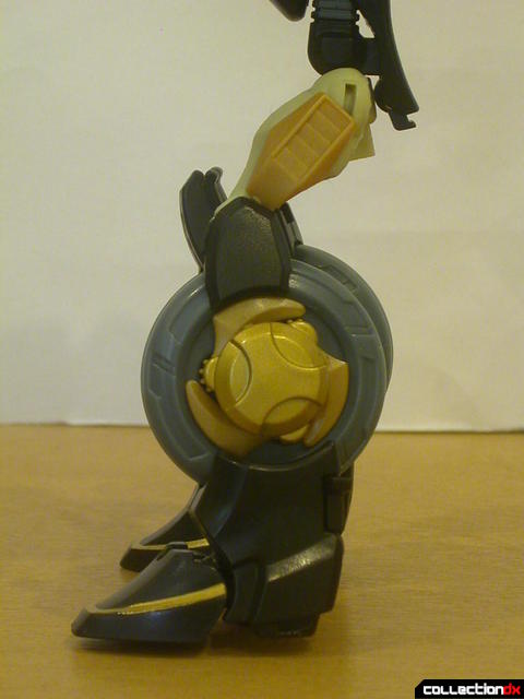 Autobot Prowl- robot mode (knees bent fully)