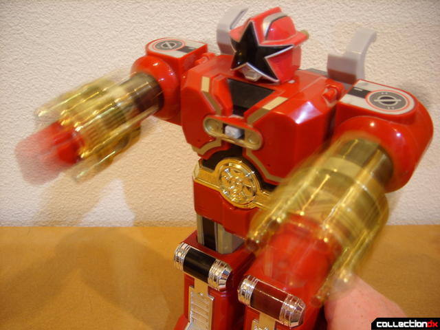 Deluxe Red Battlezord (electric motor punching action)