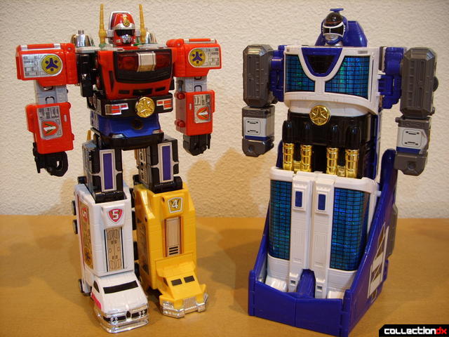 Deluxe Lightspeed Megazord (L) and Max Solarzord (R)