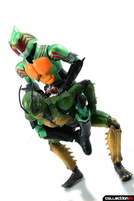 SH-Figuarts-Kamen-Rider-Amazon-Omega-23