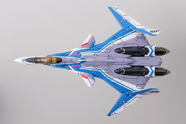 First up for their Macross Delta offerings is Hayate's VF-31J Siegfrie...