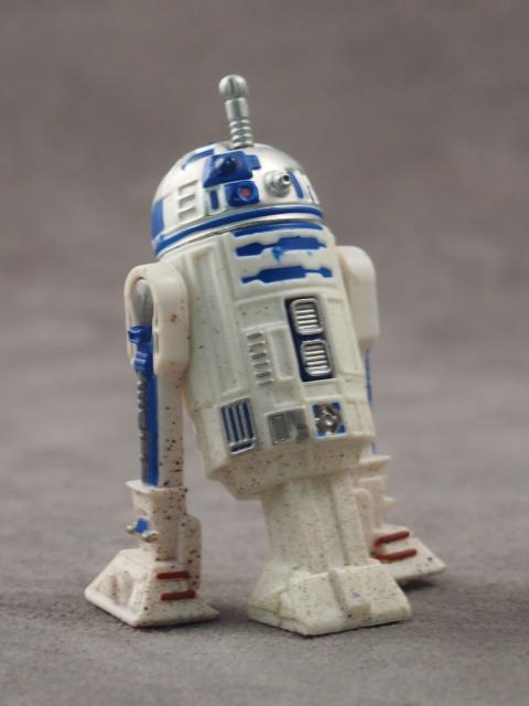 R2-D2 with Launching Lightsaber