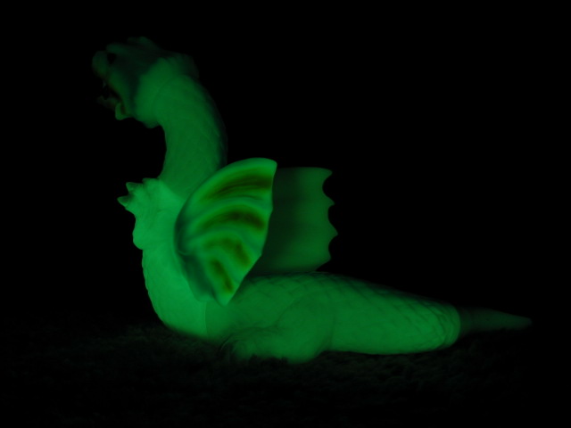 Reptilicus (Glow)