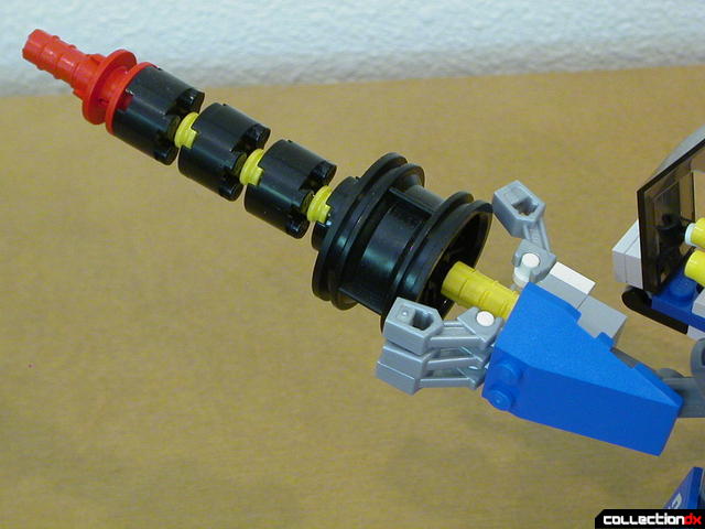 Aero Booster- Battle Machine detail (holding cannon, alt. view)