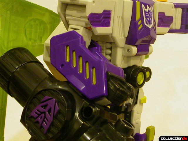 Decepticon Megatron- robot mode (right arm lowered)