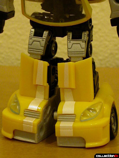 Autobot Bumblebee- robot mode (legs detail)