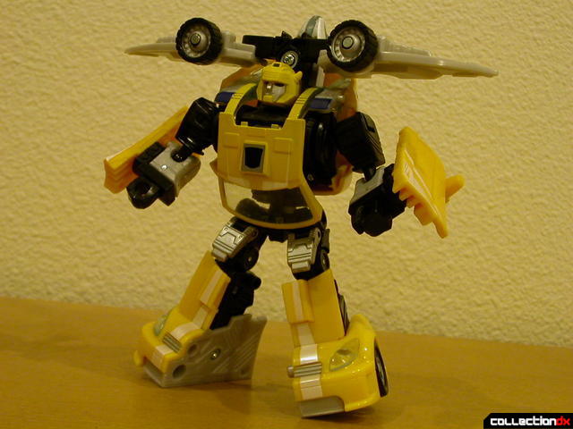 Autobot Bumblebee- robot mode, posed with Wave Crusher attached (1)