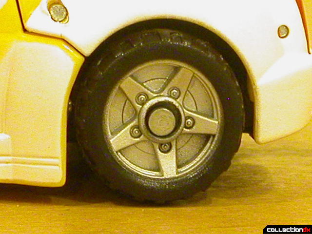 Autobot Bumblebee- vehicle mode (wheel detail)