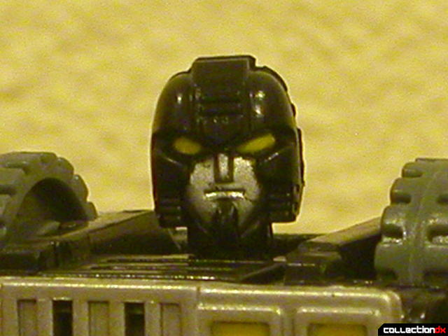 Autobot Armorhide- robot mode (head detail)