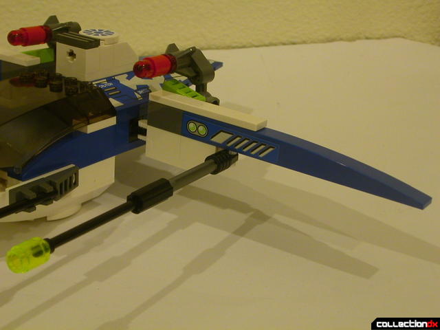 Hybrid Rescue Tank- fighter section (left wing detail, front)