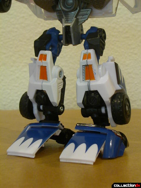 Battle Scenes Autobot Longarm- robot mode (legs detail)