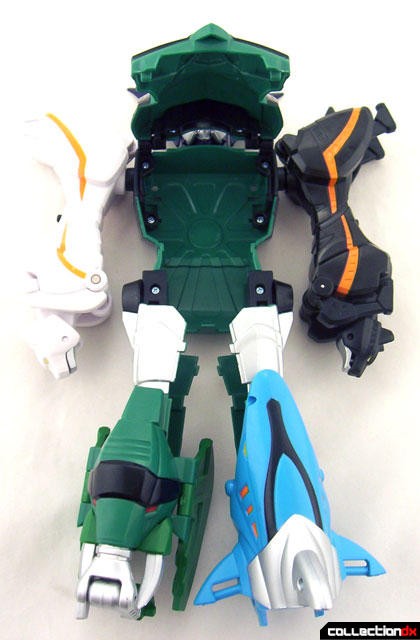 Transforming Beast Master Megazord