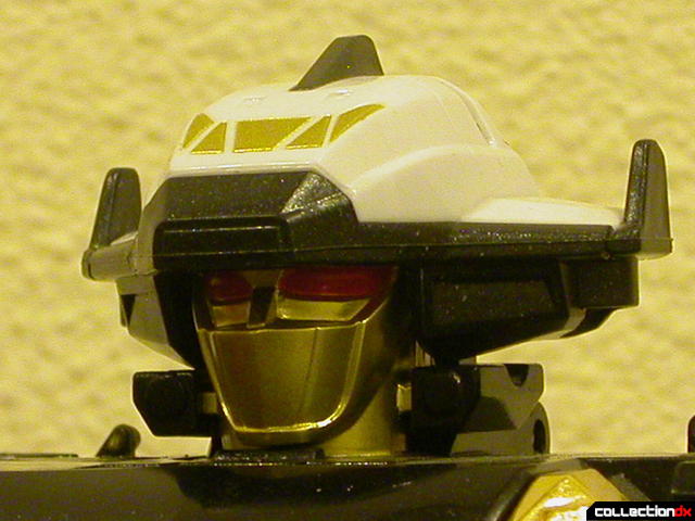 Deluxe Astro Galactic Megazord- Megazord Mode (head detail)