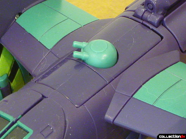 Decepticon Lugnut- vehicle mode (dorsal mid-body detail)