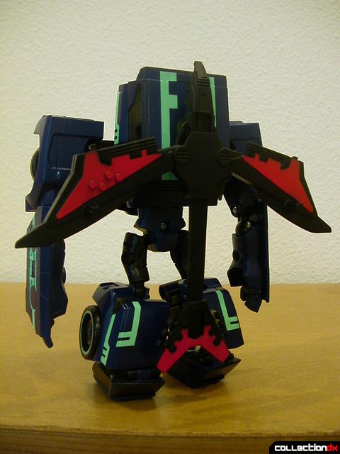 Decepticon Soundwave- robot mode (Laserbeak stored optionally on back)(1)