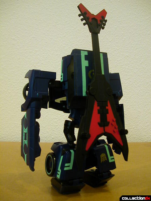 Decepticon Soundwave- robot mode (Laserbeak stored optionally on back)(2)