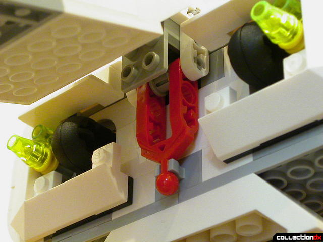 Imperial Landing Craft- cargo section detail (Technic latch, closed)