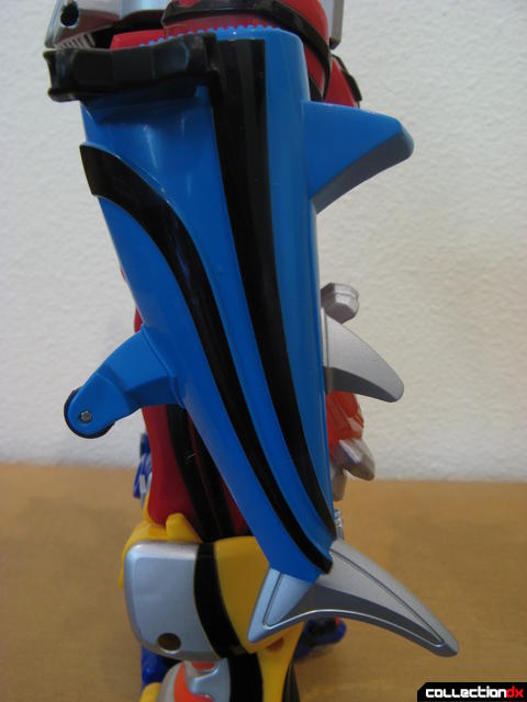 Transforming Fury Megazord Set- Jungle Pride Megazord with Shark Power (right blade detail)