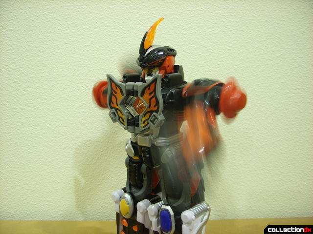 Deluxe Jungle Master Megazord- motorized arms swinging (1)