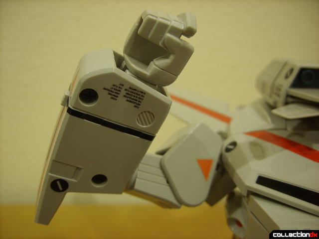 Origin of Valkyrie VF-1J Valkyrie- GERWALK Mode (right arm articulation displayed)