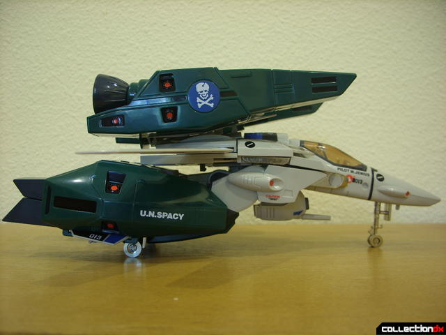 Origin of Valkyrie VF-1A Super Valkyrie Max ver.- Fighter Mode (right profile)