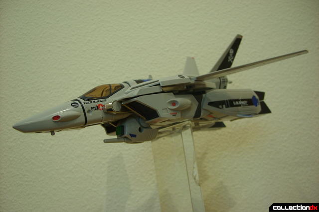 Origin of Valkyrie VF-1A Valkyrie Max ver.- Fighter Mode dramatic angle (2)