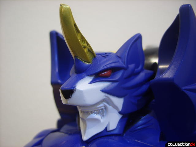 Majuuken Garulu Saber- statue mode (head detail)