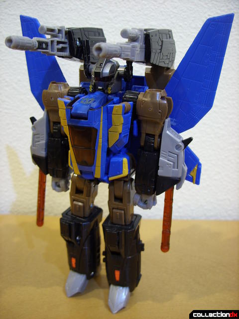Autobot Tread Bolt with armor- robot mode (front)