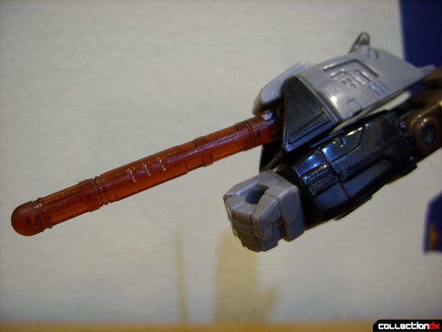 Autobot Tread Bolt with armor- robot mode (right missile launcher detail)