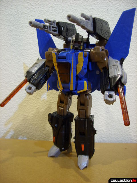 Autobot Tread Bolt with armor- robot mode posed (1)