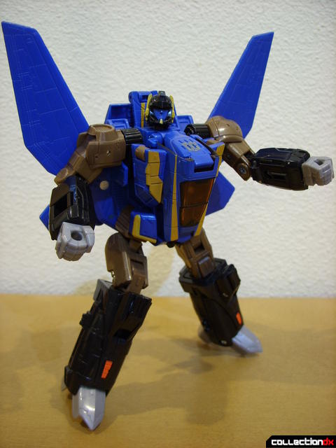 Autobot Tread Bolt without armor- robot mode posed (1)