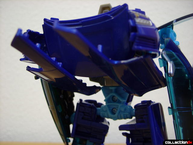 RotF Deluxe-class Autobot Jolt- robot mode ('wings' in optional horizontal position)