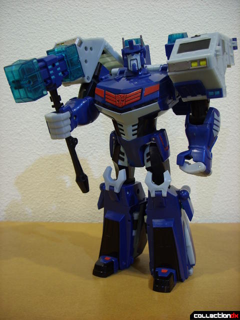 Animated Leader-class Autobot Ultra Magnus- robot mode posed (1)