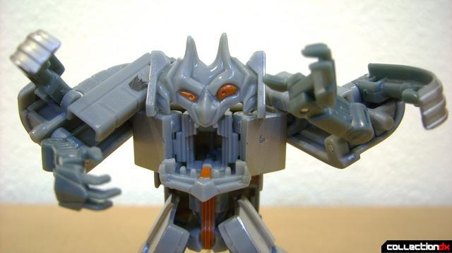 RotF Scout-class Decepticon Ejector- robot mode posed (2)