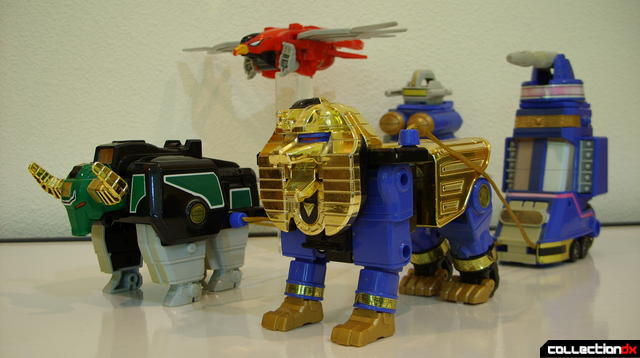 Deluxe Zeo Megazord- Zeo Zords assembled