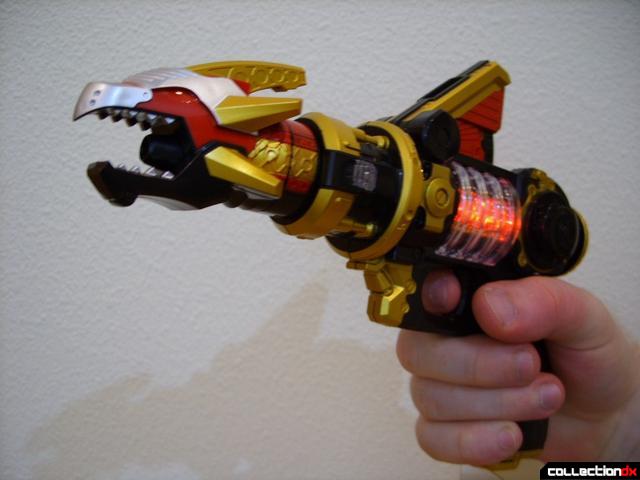 Gosei Blaster firing (with fake Dragon Headder)
