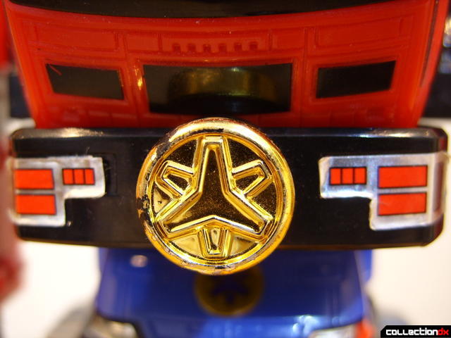 Deluxe Lightspeed Megazord (belt logo correctly positioned)