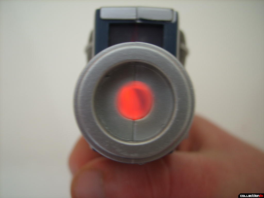 Trek Tek TOS Black Handle Phaser- Type II (beam effect, front)