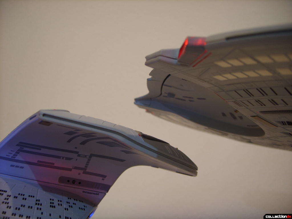 Starship Legends U.S.S. Enterprise-D (separating saucer section)