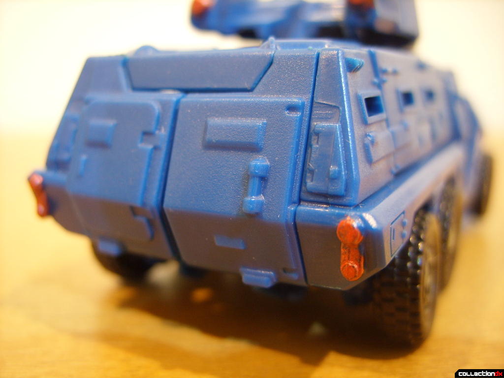 Scout-class Autobot Breacher- Vehicle Mode (back detail)