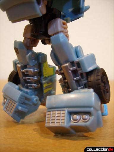 Autobot Double Clutch with Rallybots- Robot Mode (legs)