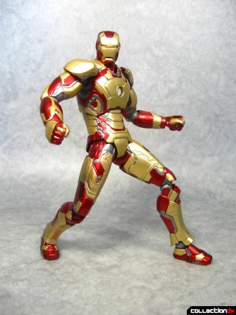 revoltech iron man 15