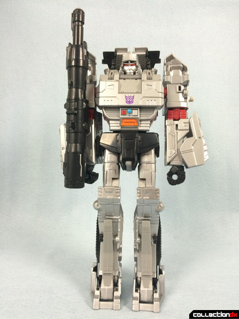 Takara Megatron articulation pose_2