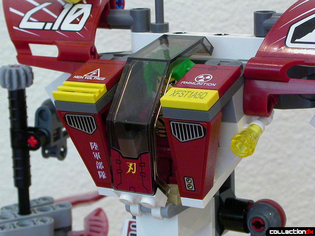 Blade Titan (cockpit detail)