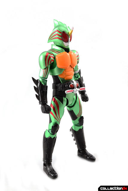 SH-Figuarts-Kamen-Rider-Amazon-Omega-03