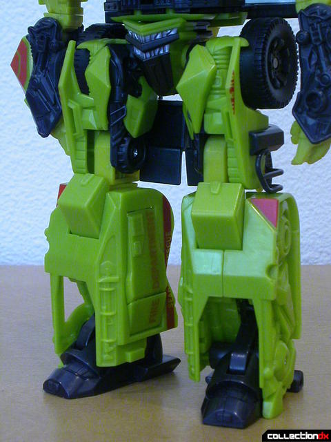 Autobot Ratchet- robot mode (legs detail)