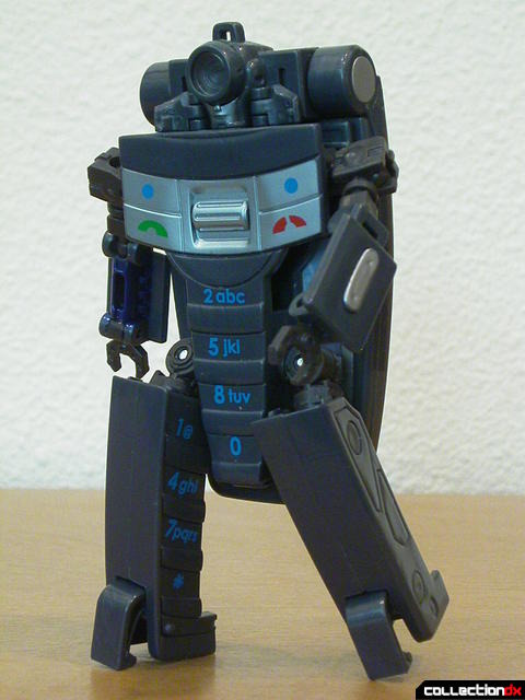 Autobot Speed Dial 800- robot mode posed (1)