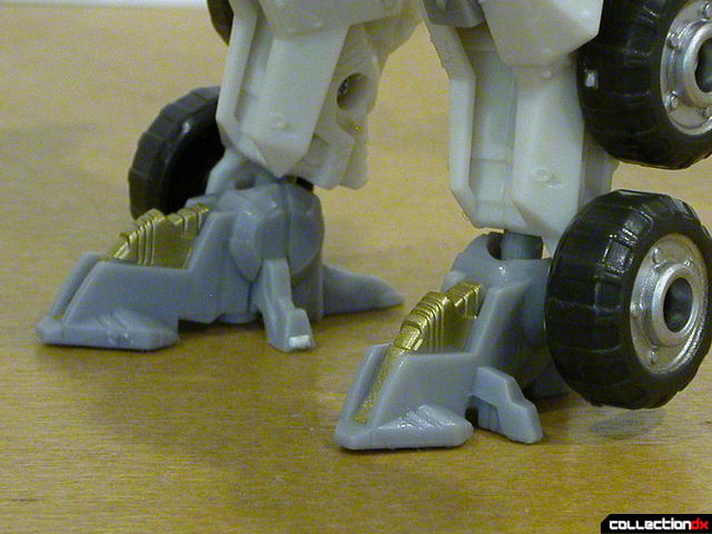 Decepticon Wreckage- robot mode (feet detail)