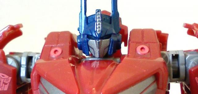 Deluxe Class Optimus Prime (War for Cybertron) | CollectionDX